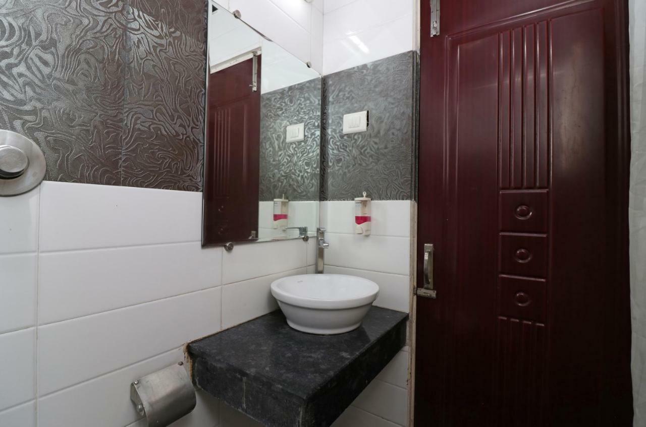 Oyo 22034 Hotel Kanisshk International Rourkela Exterior foto